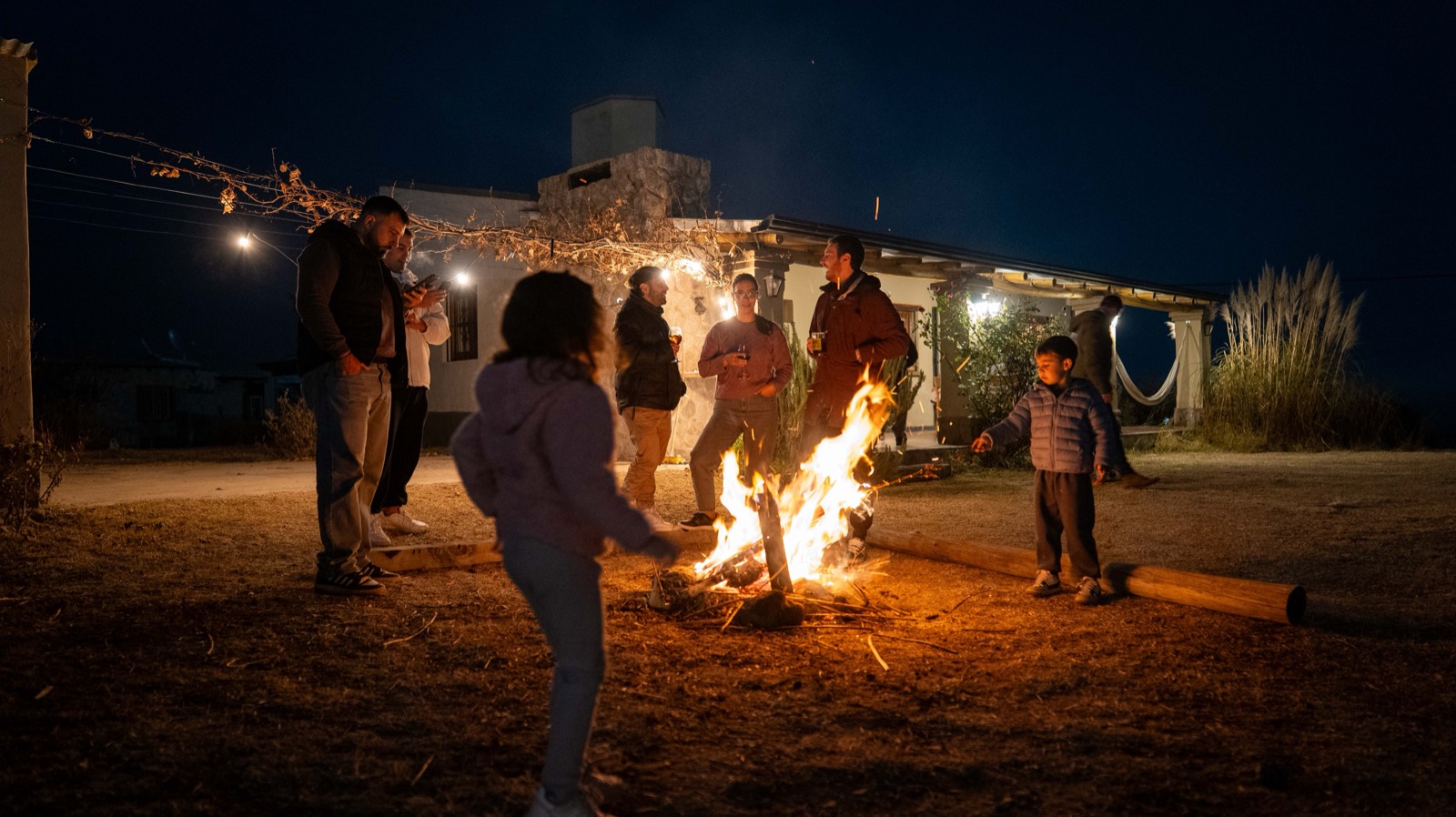 Noche de fuego en el parque